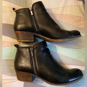 Lucky Brand Basel Black Leather Ankle Booties 9M - used aka already broken in 😉